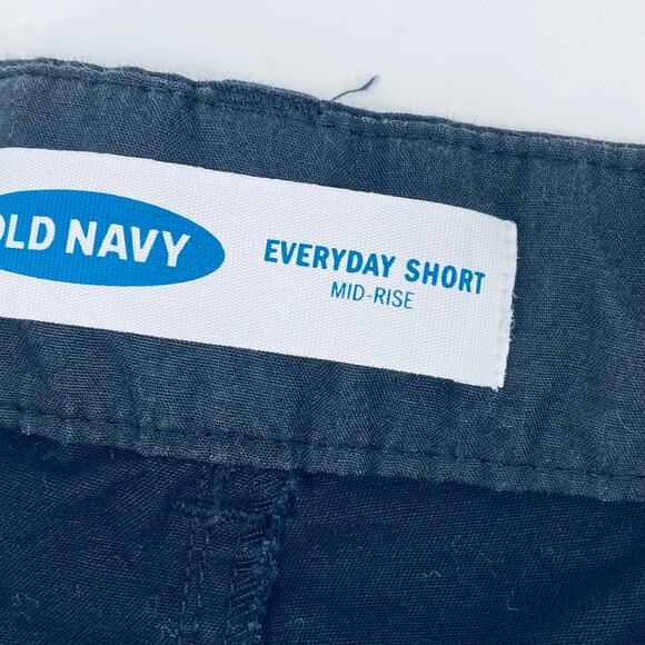 Old Navy Black Mid Rise Shorts - Picture 5 of 6